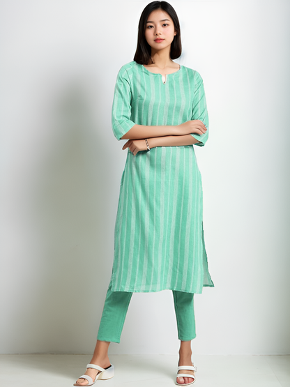 Tong Women Blue Printed Pure Cotton Kurta with Trousers